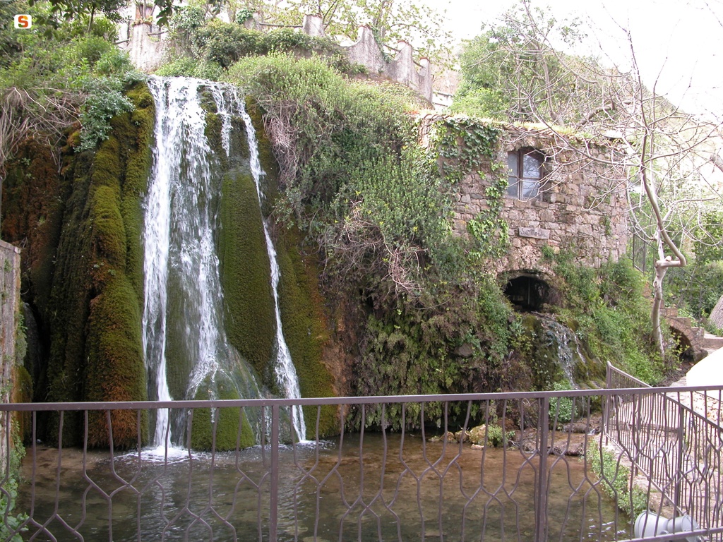 Immagine della cascata di San Valentino a Sadali, Sardegna