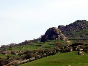 sa pedra mendalza giave leggende sarde rocca di giave in sardegna