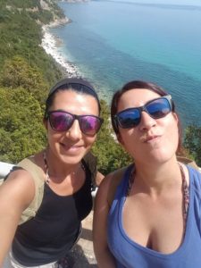 Io e Marianna, trekking a Cala Luna
